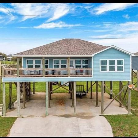 Oceanfront Home Near Hollybeach Cameron Exterior photo